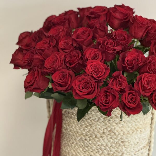 Kosz Czerwonych Róż